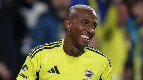 Anderson Talisca, atacante do Fenerbahçe – Foto: Ahmad Mora/Getty Images