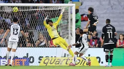 Nuno Moreira empata de cabeça após grande jogada de Andrés Gómez em Vasco x Corinthians
