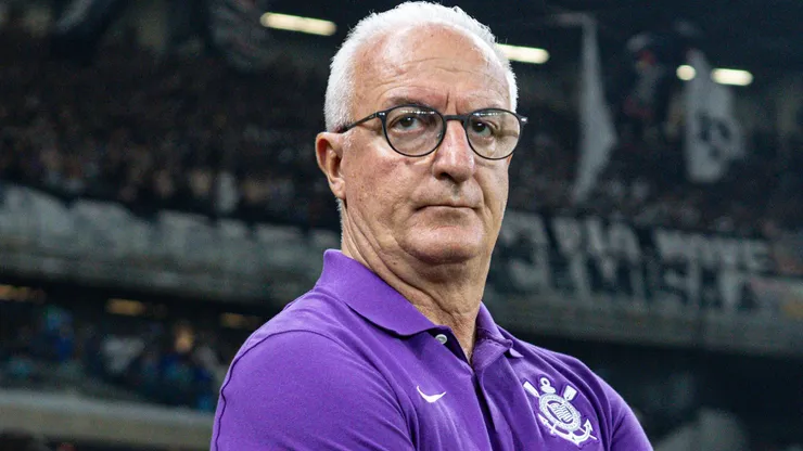 Dorival Júnior pede mais espaço para os treinadores brasileiros