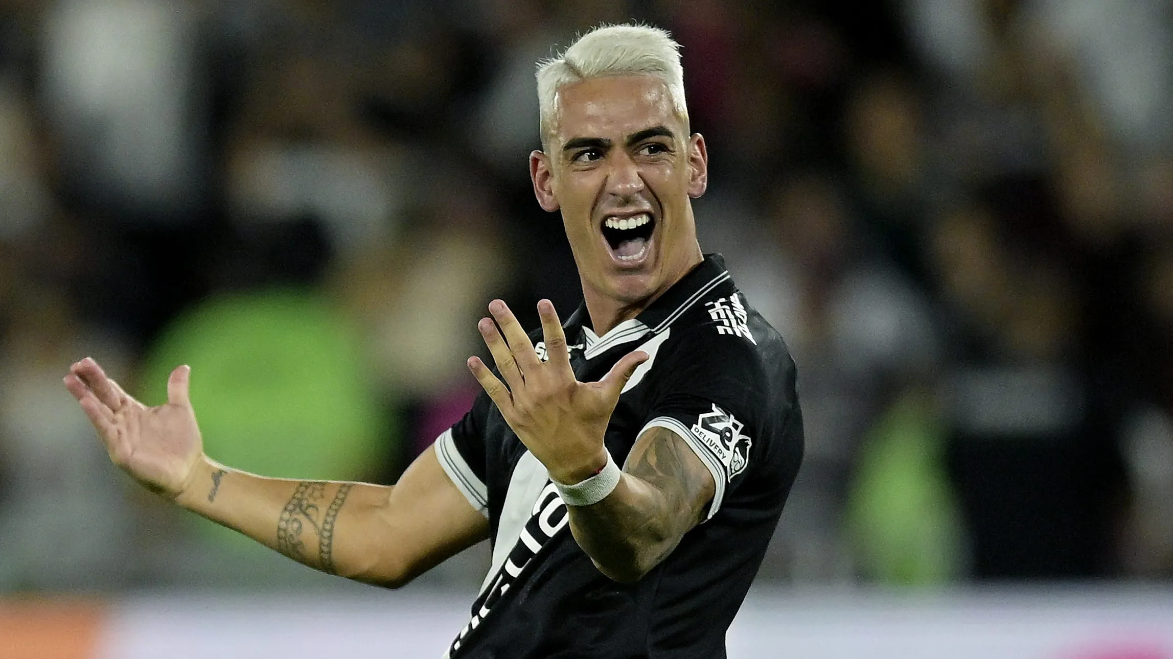 Puma Rodríguez no Vasco. Foto: Alexandre Loureiro/AGIF