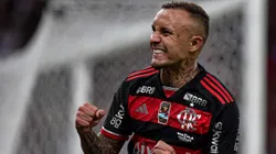 Atacante tem o futuro incerto - Foto: Thiago Ribeiro/AGIF.