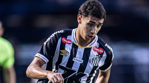 Meio-campista vai seguir no elenco - Foto: Raul Baretta/Santos FC.