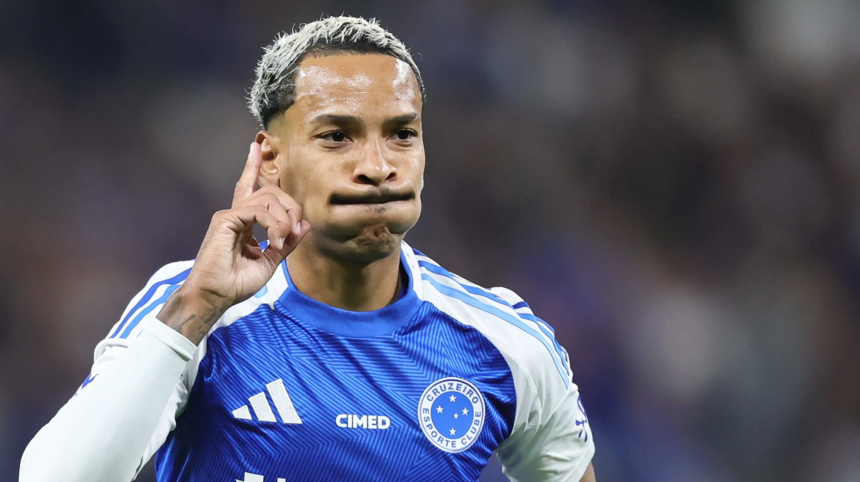 Matheus Pereira em campo pelo Cruzeiro.  Foto: Gilson Lobo/AGIF