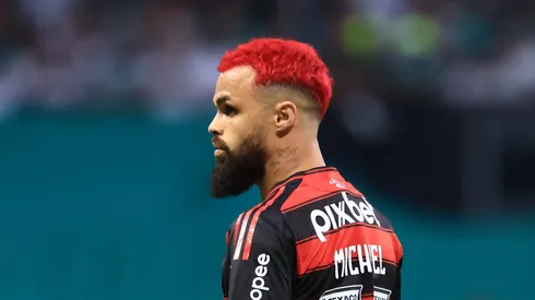Michael tem contrato até 2028 no Flamengo.