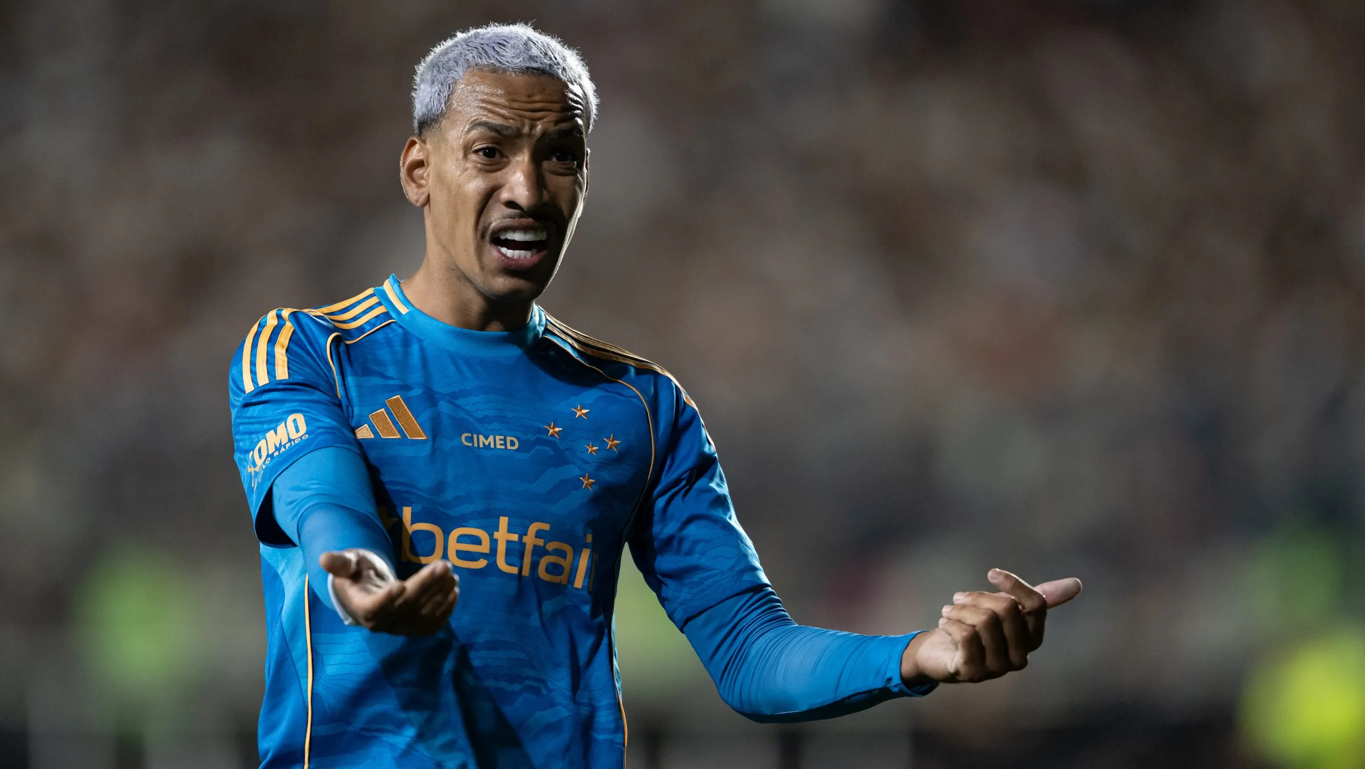 Matheus Pereira em campo pelo Cruzeiro. Foto: Jorge Rodrigues/AGIF