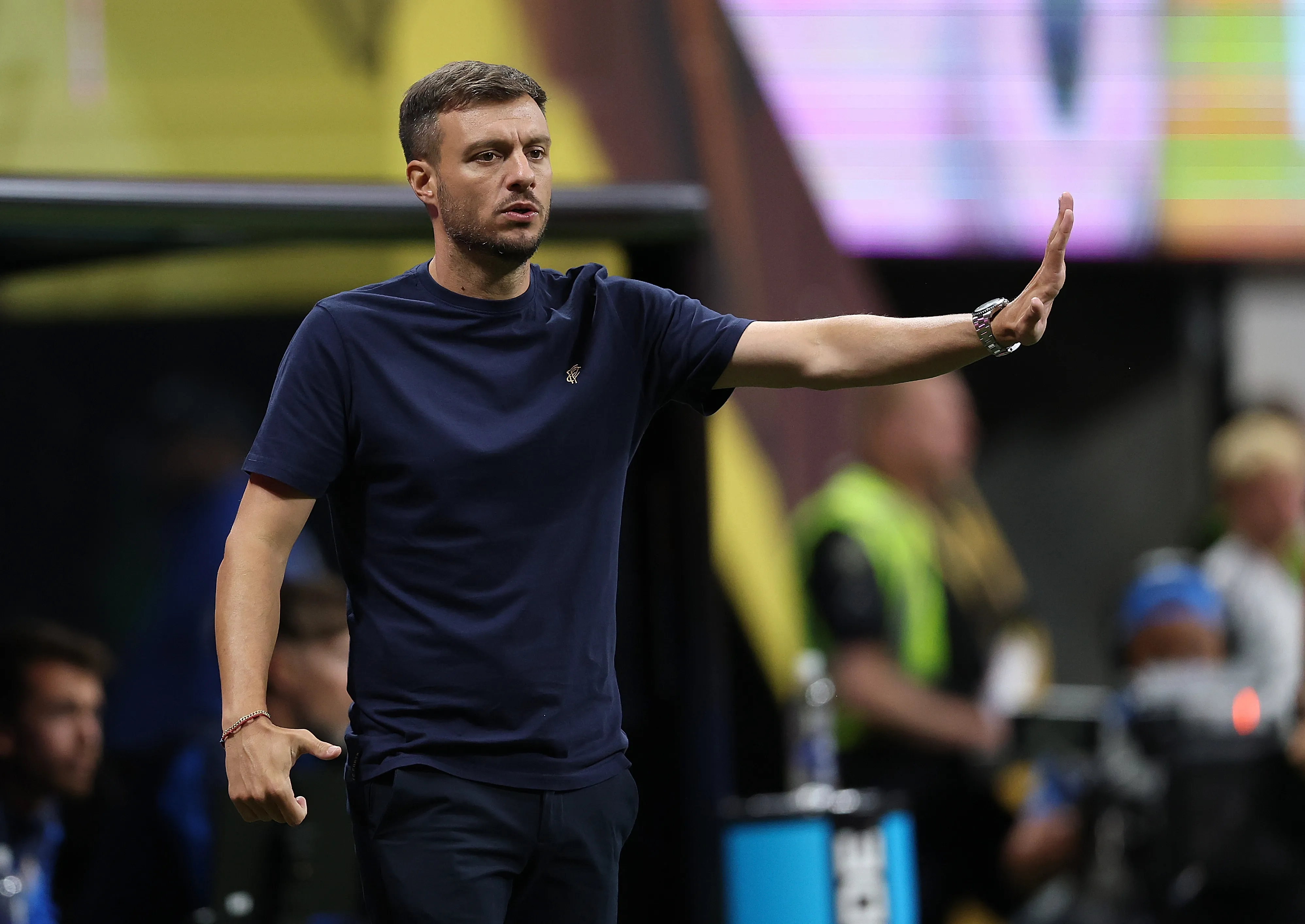 ATLANTA, GEORGIA – JUNE 19:  Manager Martin Anselmi of FC Porto calls out during the first half of the FIFA Club World Cup 2025 group A match between Internacional CF Miami and FC Porto at Mercedes-Benz Stadium on June 19, 2025 in Atlanta, Georgia. (Photo by Kevin C. Cox/Getty Images)