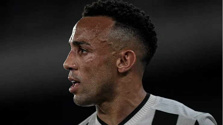 Marçal admite surpresa com saída de Ancelotti, mas comemora chegada de Anselmi