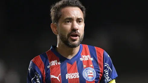 Everton Ribeiro atualmente defende o Bahia.