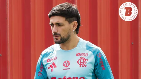 Arrascaeta durante treinamento no CT do Ninho do Urubu