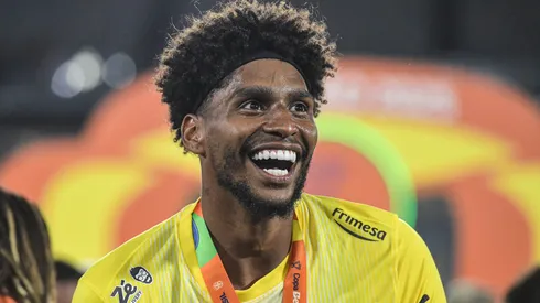 Hugo Souza foi eleito o melhor goleiro da Copa do Brasil - Foto: Thiago Ribeiro/AGIF