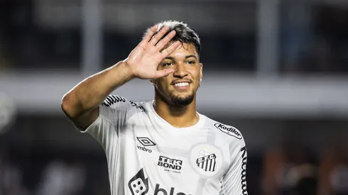 SP - SANTOS - 06/12/2023 - BRASILEIRO A 2023, SANTOS X FORTALEZA - Marcos Leonardo jogador do Santos durante partida contra o Fortaleza no estadio Vila Belmiro pelo campeonato Brasileiro A 2023. Foto: Abner Dourado/AGIF