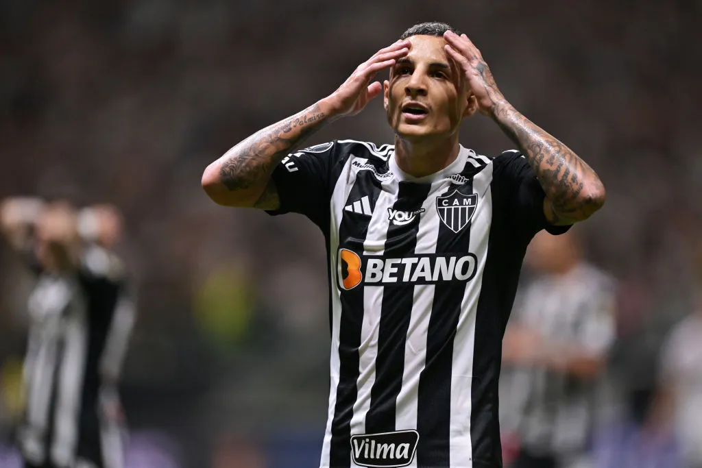 Guilherme Arana em ação pelo Atlético Mineiro. Foto:  Pedro Vilela/Getty Images)