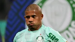 Gilberto jogador do Palmeiras durante aquecimento antes da partida contra o Fortaleza no estadio Arena Allianz Parque pelo campeonato Brasileiro A 2025. Foto: Jota Erre/AGIF