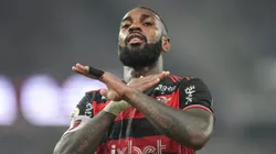 Gerson em partida pelo Flamengo