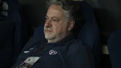 RJ - RIO DE JANEIRO - 17/04/2024 - BRASILEIRO A 2024, FLAMENGO X SAO PAULO - Julio Casares presidente do Sao Paulo antes da partida contra o Flamengo no estadio Maracana pelo campeonato Brasileiro A 2024. Foto: Jorge Rodrigues/AGIF