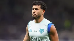 William jogador do Cruzeiro durante aquecimento antes da partida contra o Internacional no estadio Mineirao pelo campeonato Brasileiro A 2025. Foto: Gilson Lobo/AGIF