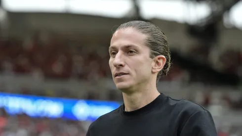 RJ - RIO DE JANEIRO - 31/08/2025 - BRASILEIRO A 2025, FLAMENGO X GREMIO - Filipe Luis tecnico do Flamengo durante partida contra o Gremio no estadio Maracana pelo campeonato Brasileiro A 2025. Foto: Thiago Ribeiro/AGIF
