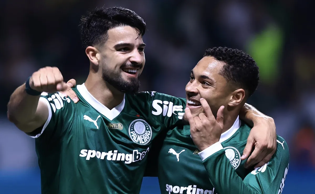 Palmeiras fixa valor milionário e decide segurar Vitor Roque até o meio do ano