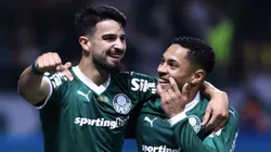 Vitor Roque, jogador do Palmeiras, comemora seu gol com Flaco Lopez jogador da sua equipe durante partida contra o Vasco no estadio Arena Allianz Parque pelo campeonato Brasileiro A 2025. Foto: Marcello Zambrana/AGIF