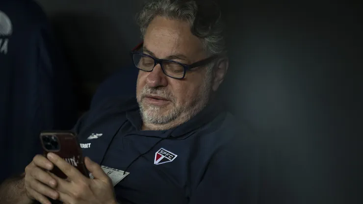 Julio Casares presidente do São Paulo antes da partida contra o Flamengo no estádio Maracanã pelo campeonato Brasileiro A 2024