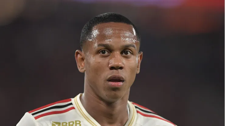 Wallace Yan durante partida da Copa do Brasil