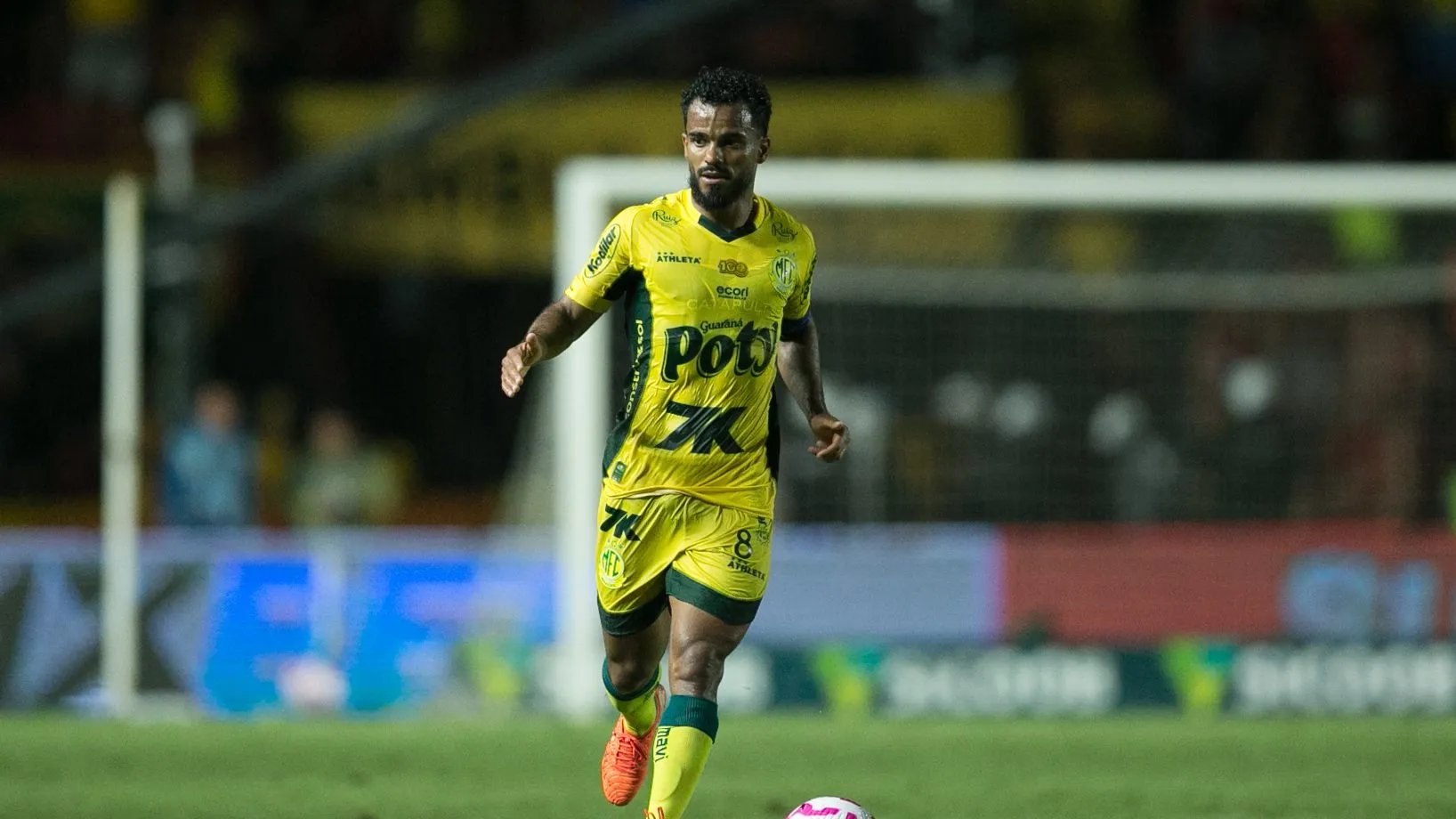 PE – RECIFE – 25/10/2025 – BRASILEIRO A 2025, SPORT X MIRASSOL – Danielzinho jogador do Mirassol durante a partida contra o Sport na Ilha do Retiro em Recife (PE), pelo Campeonato Brasileiro A 2025. Foto: Marlon Costa/AGIF