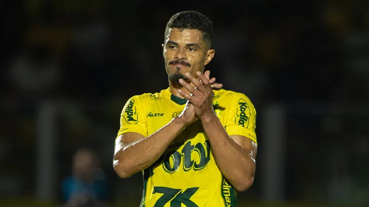 SP - MIRASSOL - 09/11/2025 - BRASILEIRO A 2025, MIRASSOL X PALMEIRAS - Lucas Ramon jogador do Mirassol durante partida contra o Palmeiras no estadio Jose Maria de Campos Maia pelo campeonato Brasileiro A 2025. Foto: Joisel Amaral/AGIF