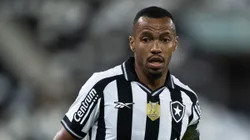 RJ - RIO DE JANEIRO - 29/07/2025 - COPA DO BRASIL 2025, BOTAFOGO X BRAGANTINO - Marlon Freitas jogador do Botafogo durante partida contra o Bragantino no estadio Engenhao pelo campeonato Copa Do Brasil 2025. Foto: Jorge Rodrigues/AGIF