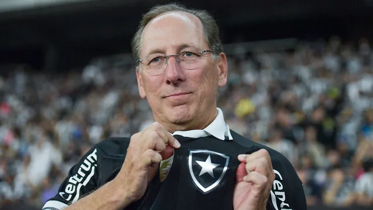 John Textor está fora da disputa por Gerson.