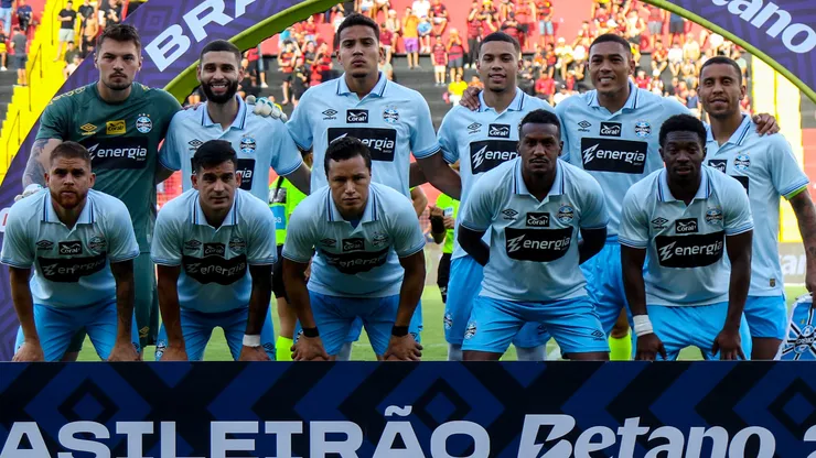 Time posado do Gremio durante a partida contra o Sport na Ilha do Retiro em Recife (PE), pelo Campeonato Brasileiro A 2025. Foto: Marlon Costa/AGIF