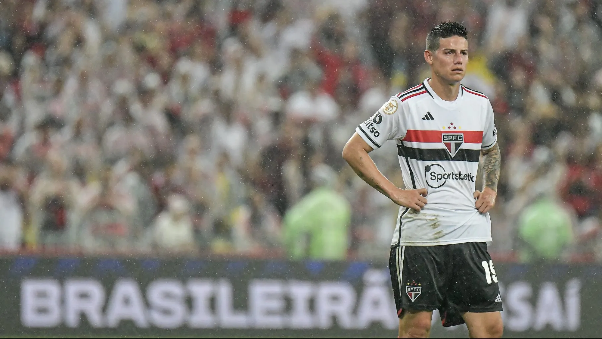 James Rodríguez não vai voltar ao SPFC - Foto: Thiago Ribeiro/AGIF.