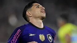 Savarino jogador do Botafogo durante partida contra o Gremio no estadio Engenhao pelo campeonato Brasileiro A 2025. Foto: Alexandre Loureiro/AGIF