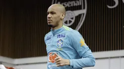 Fabinho durante treino da Seleção na Inglaterra