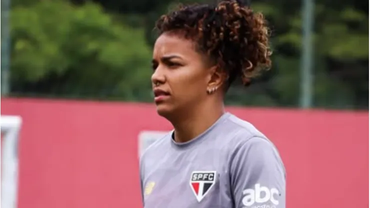 Carlinha segue no São Paulo por mais uma temporada - Foto: Fernanda Soubhia / São Paulo FC