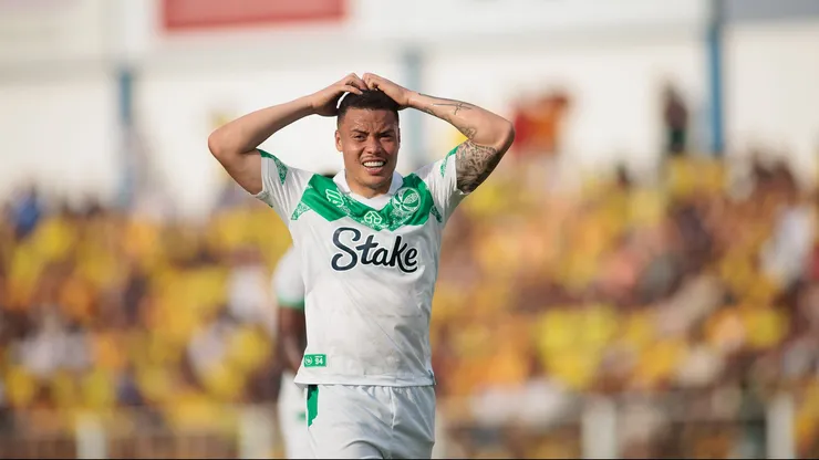 SP - MIRASSOL - 21/09/2025 - BRASILEIRO A 2025, MIRASSOL X JUVENTUDE - Luis Mandaca jogador do Juventude lamenta durante partida contra o Mirassol no estadio Jose Maria de Campos Maia pelo campeonato Brasileiro A 2025. Foto: Vinicius Silva/AGIF