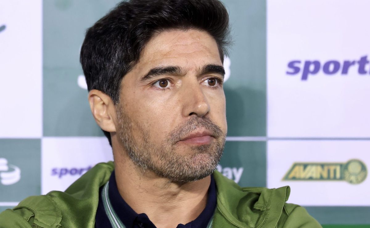 Abel Ferreira breca venda de Allan e responde sobre Arias e Almada após vitória do Palmeiras