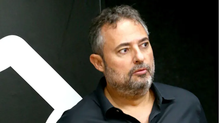 Mattos segue de olho no mercado da bola para o Santos
