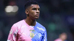 Luis Guilherme jogador do Palmeiras durante partida contra o Atletico-MG no estadio Arena Allianz Parque pelo campeonato Brasileiro A 2023. Foto: Marcello Zambrana/AGIF