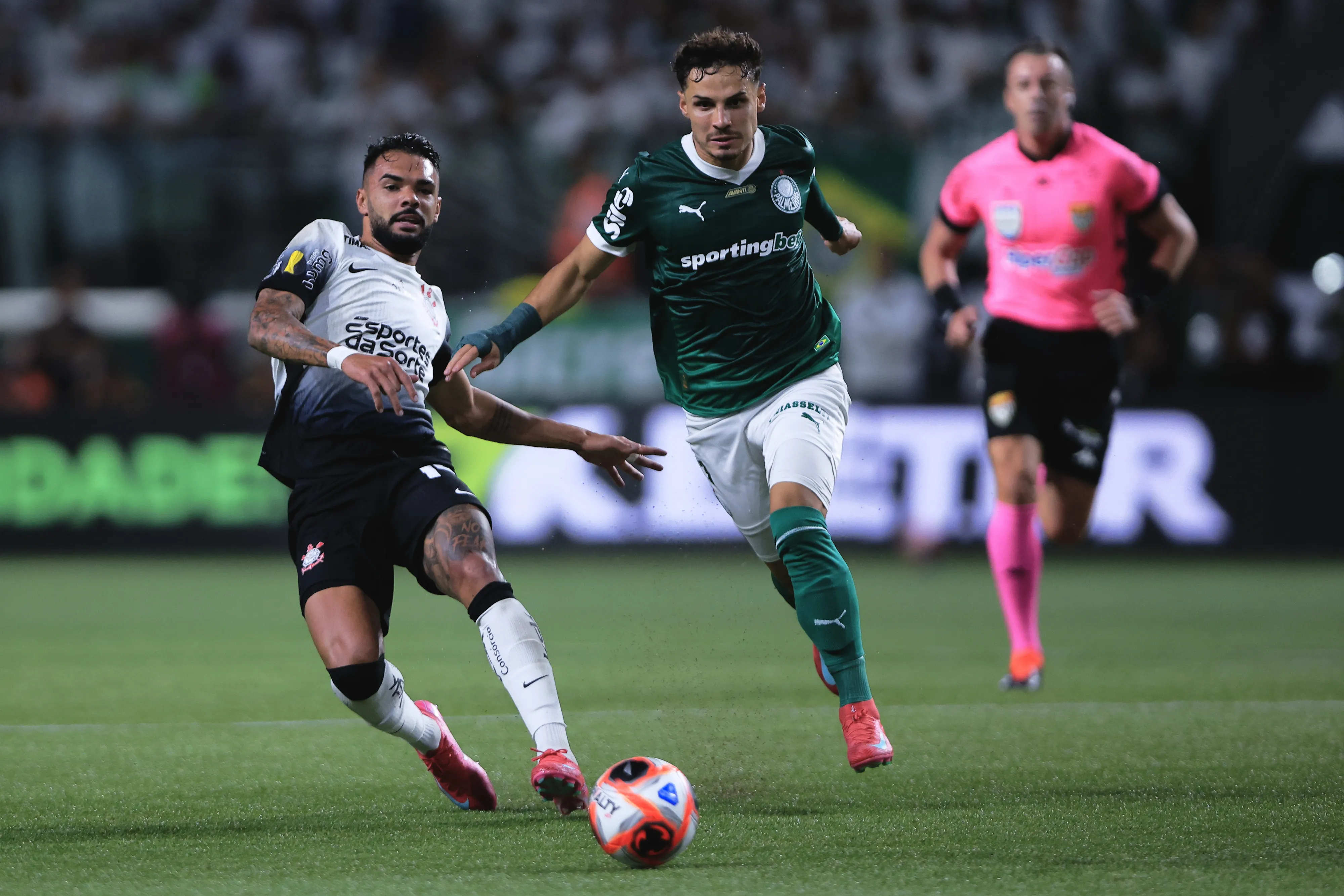 Veiga perdeu pênalti decisivo em final contra o Corinthians. Foto: Ettore Chiereguini/AGIF