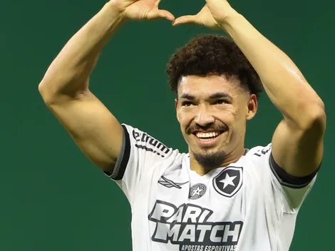 Cruzeiro prepara chapéu no Grêmio e se aproxima de Adryelson