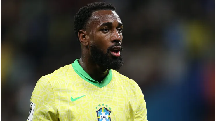 Gerson durante jogo pela Seleção Brasileira