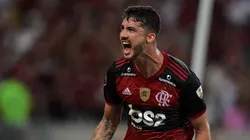 Gustavo Henrique atuando pelo Flamengo e comemorando gol na Libertadores. Foto: Thiago Ribeiro/AGIF