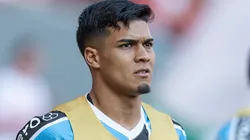 Emprestado ao Peñarol, Arezo segue no time uruguaio após passagem de pouco brilho no Grêmio