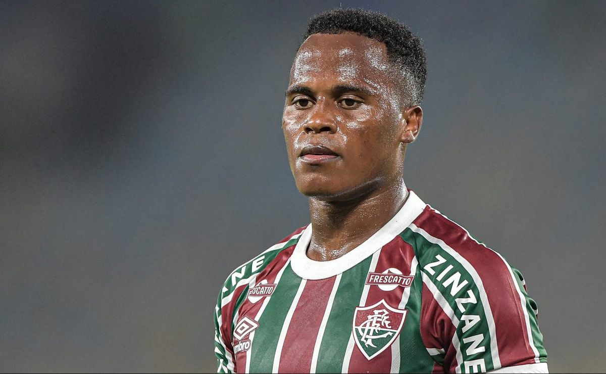 Fluminense pode ter dificuldade em disputa com Palmeiras por Arias, diz PVC: “Talvez não tenha condição”