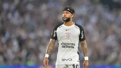 RJ - RIO DE JANEIRO - 21/12/2025 - COPA DO BRASIL 2025, VASCO X CORINTHIANS - Memphis Depay jogador do Corinthians durante partida contra o Vasco no estadio Maracana pelo campeonato Copa Do Brasil 2025. Foto: Thiago Ribeiro/AGIF
