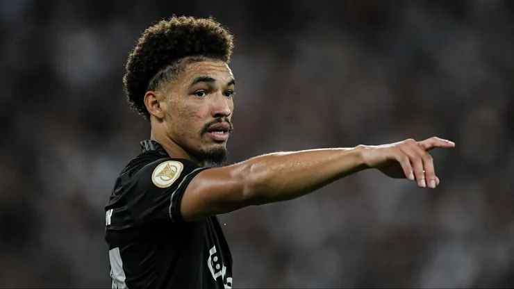 Adryelson interessa ao Cruzeiro para 2026.