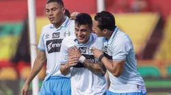 PE - RECIFE - 07/12/2025 - BRASILEIRO A 2025, SPORT X GREMIO - Cristaldo jogador do Gremio comemora seu gol durante partida contra o Sport no estadio Ilha do Retiro pelo campeonato Brasileiro A 2025. Foto: Rafael Vieira/AGIF