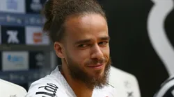 Billal Brahimi deve sair do Santos.