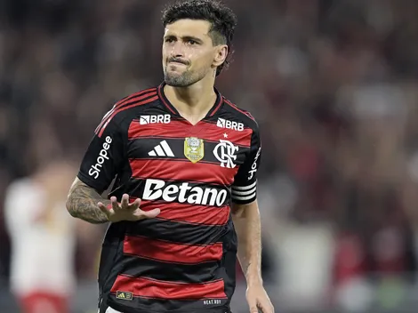 Arrascaeta e Paquetá podem fazer dupla no Flamengo e uruguaio elogia