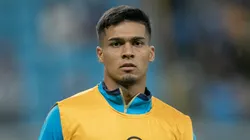 Arezo tem o futuro indefinido